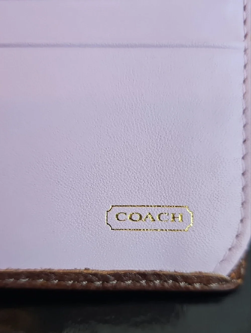 Coach Vintage Brown Pebbled Leather Wallet w/ Lavender Interior Like New